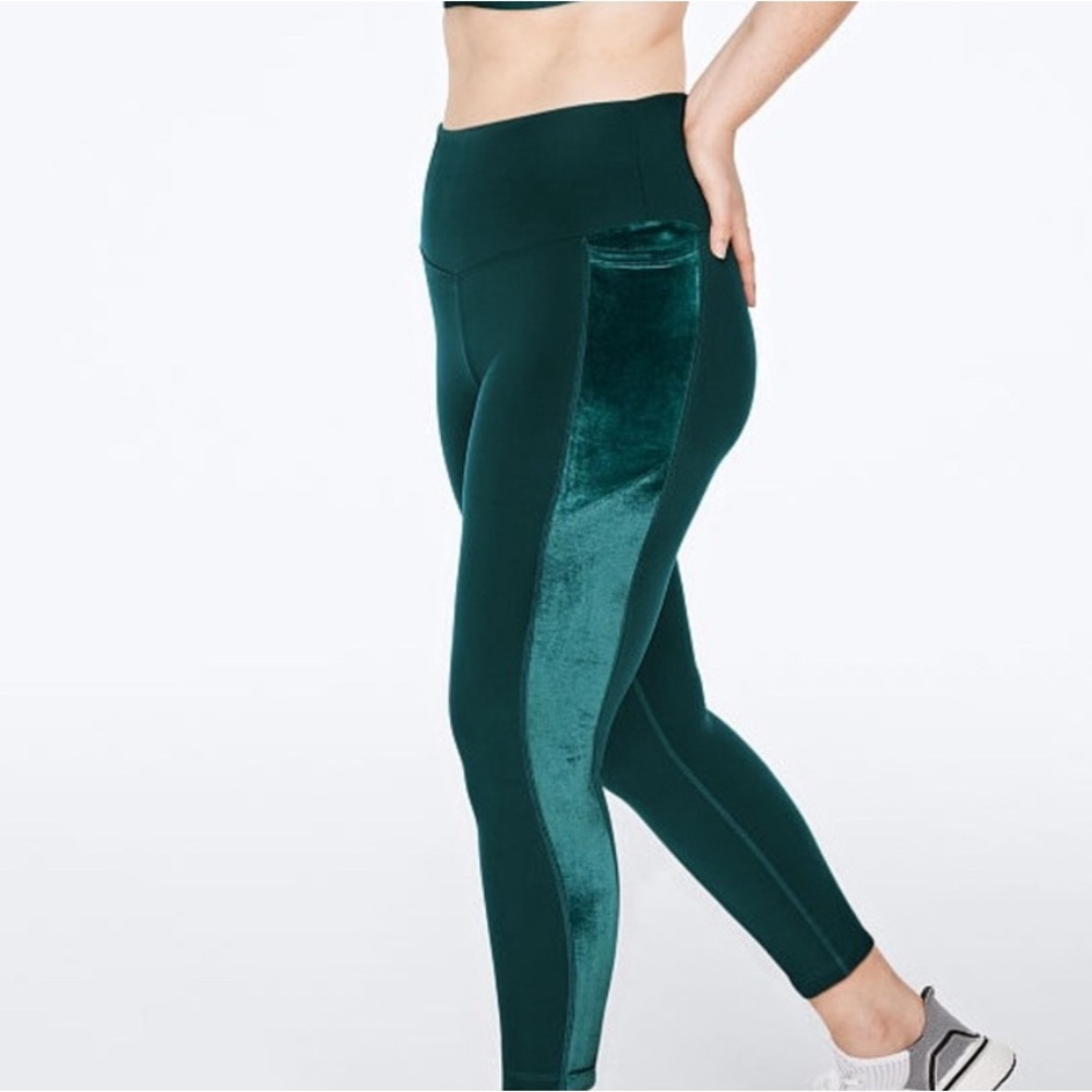 PINK Victoria's Secret green velvet pocket legging